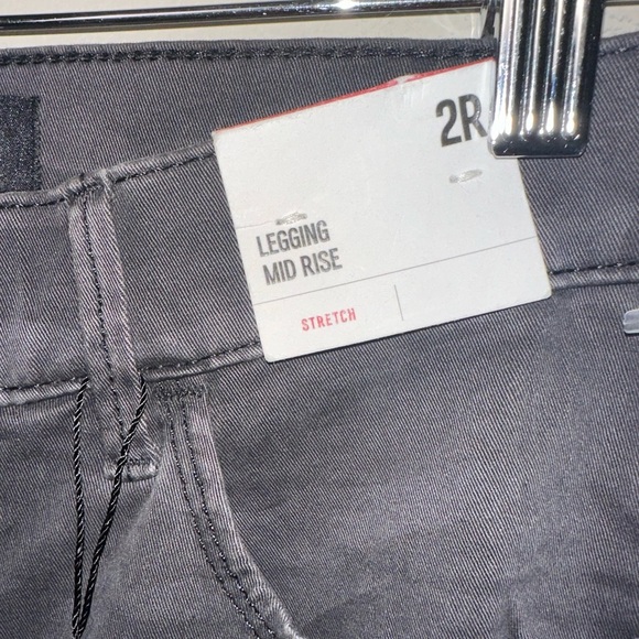 Express Size 2R - Picture 4 of 7